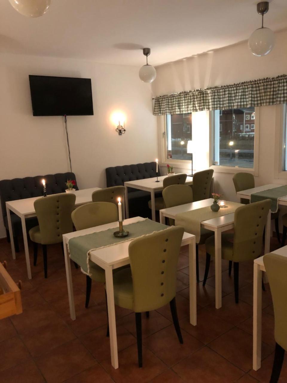 Mälarö Hotell Ekerö Exteriör bild